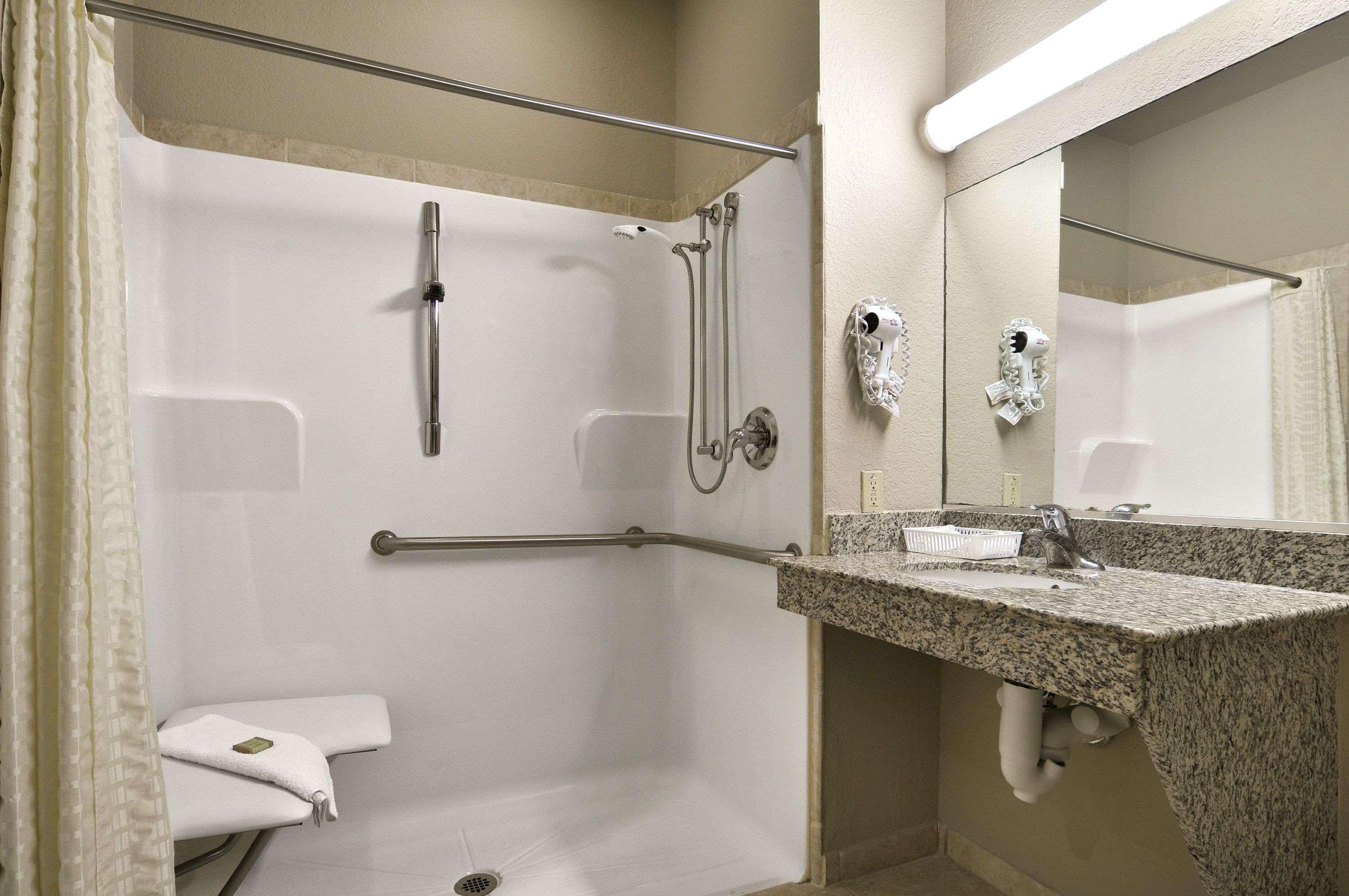 ซูเปอร์ 8 บาย วินด์แฮม ซานอันโตนิโอ/แอลาโมโดเม แอเรีย Hotel ภายนอก รูปภาพ
