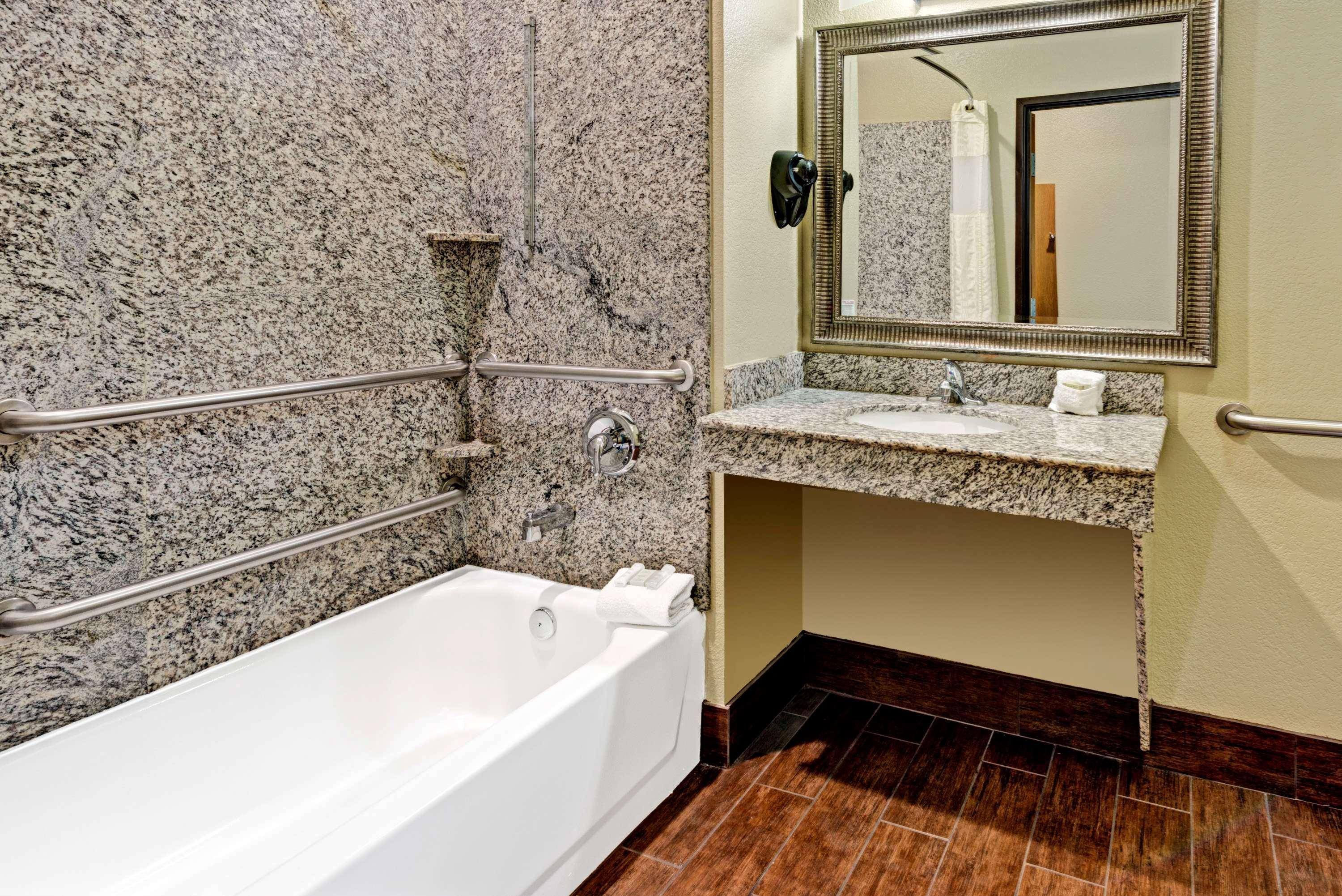 ซูเปอร์ 8 บาย วินด์แฮม ซานอันโตนิโอ/แอลาโมโดเม แอเรีย Hotel ภายนอก รูปภาพ